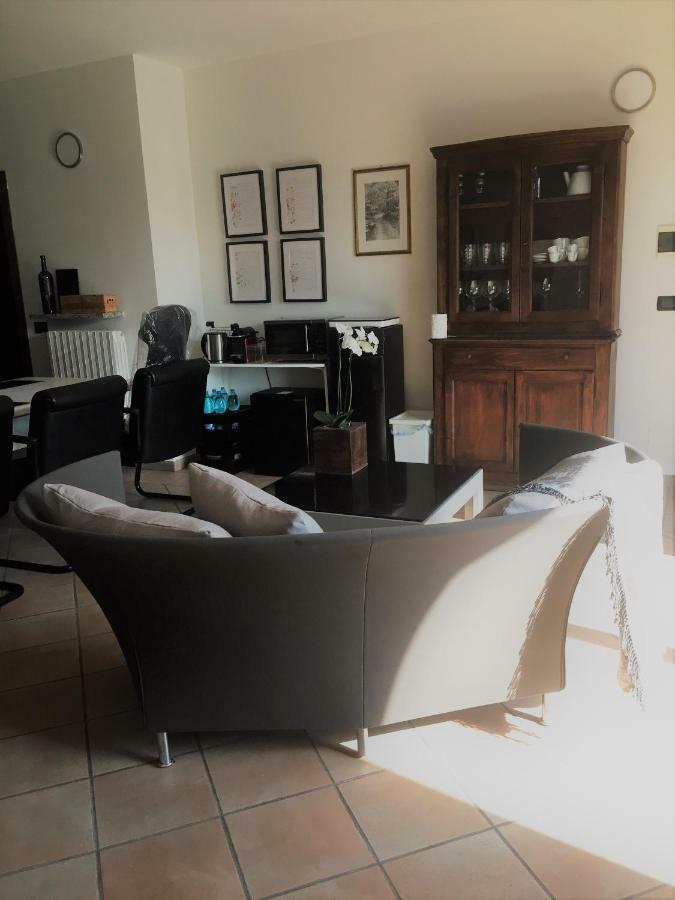Casa "T" Daire Alba  Dış mekan fotoğraf