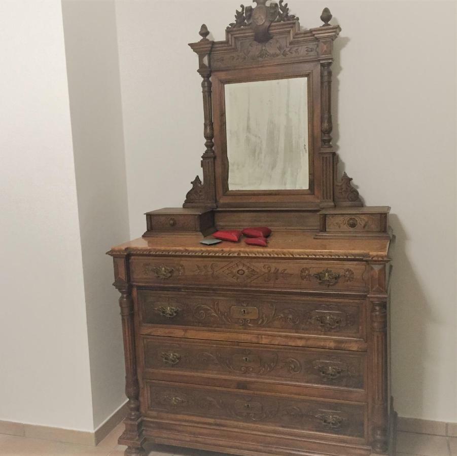 Casa "T" Daire Alba  Dış mekan fotoğraf