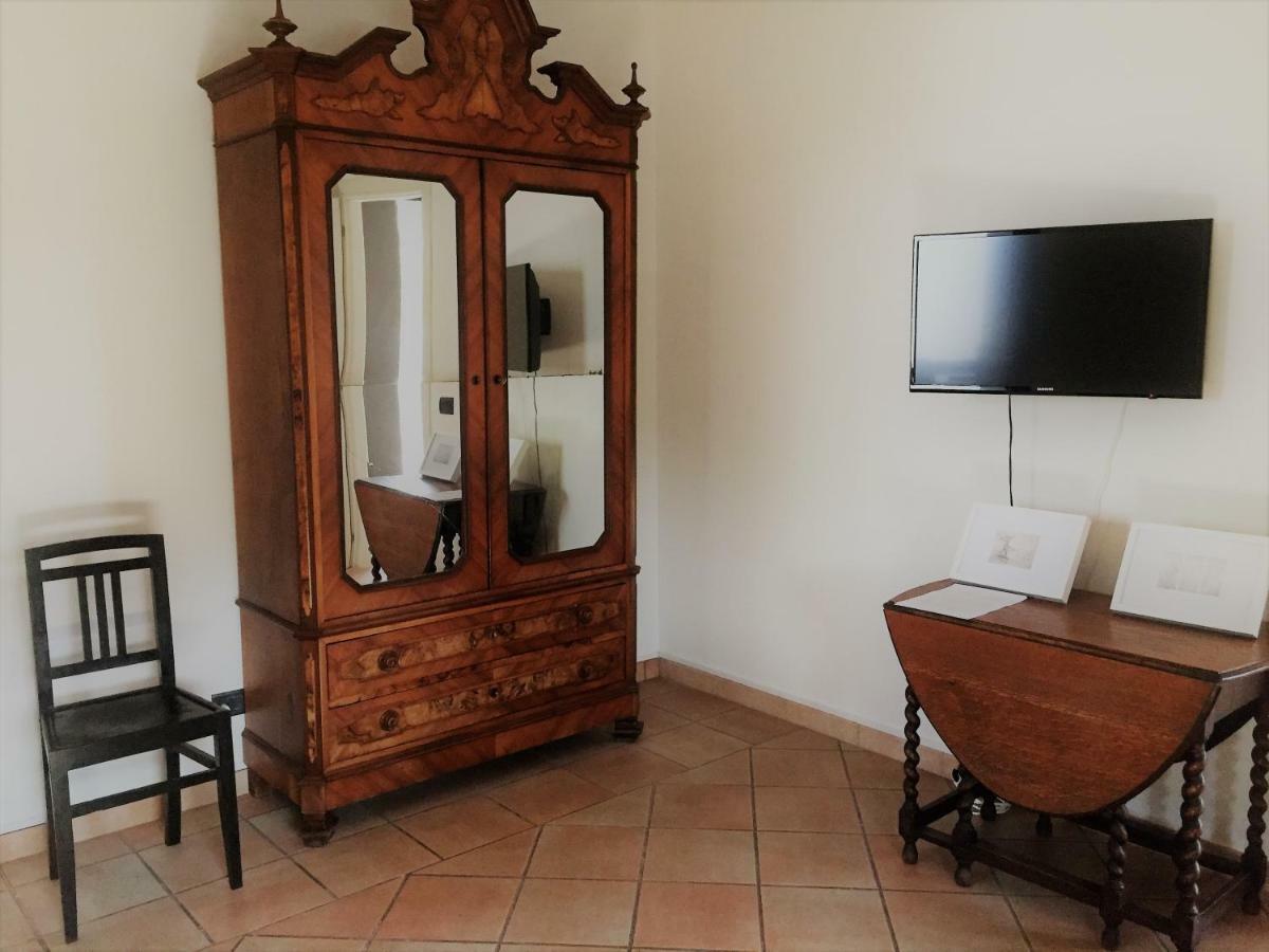 Casa "T" Daire Alba  Dış mekan fotoğraf